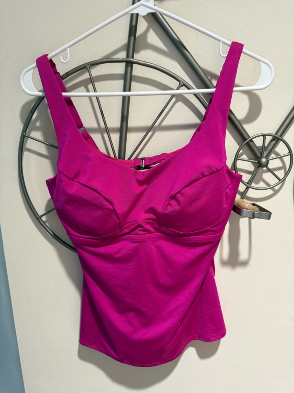 Athleta Magenta Tankini Top with Shelf Bra Size 36B/C NWOT
